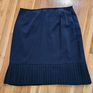Skirtology Black Pleated Skirt Size 10